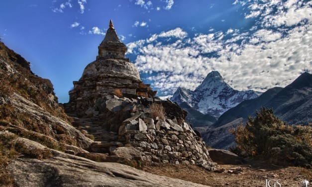 Travel Photo Of The Week: Stupa and Ama Dablam – Everest Base Camp Trek, Nepal